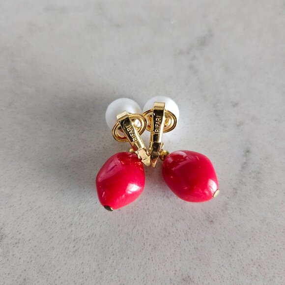 SET OF RED, WHITE, BLU & GOLD BANGLE BRACELETS & CROWN TRIFARI RED BEAD EARRINGS - Picture 10 of 15